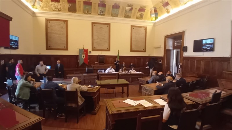 Pecoraro e Puglia si oppongono all'apertura della discarica di Lizzano