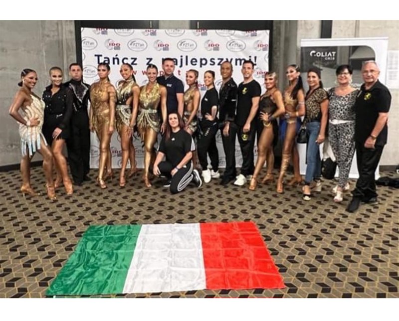  “Team Dance Erario Academy”  fa il pieno di medaglie in Polonia