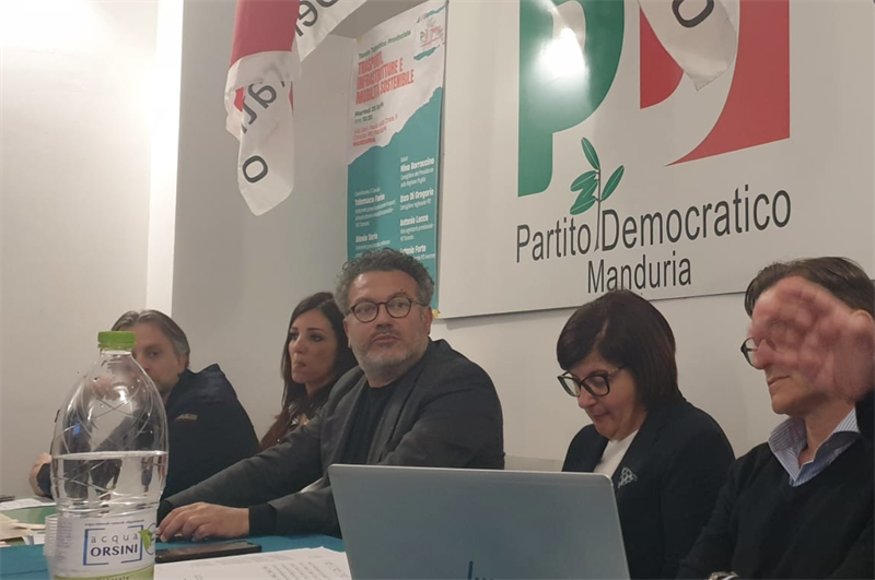 I Dem manduriani organizzano una manifestazione per la pace in Palestina