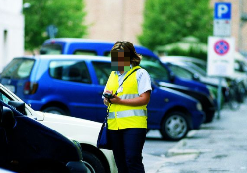 Ausiliaria del traffico Ausiliaria del traffico