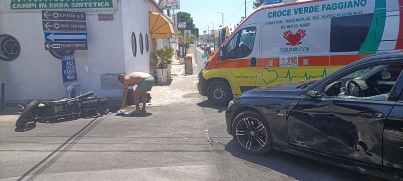 Scontro auto moto all'ingresso di San Pietro in Bevagna, tre feriti in ospedale