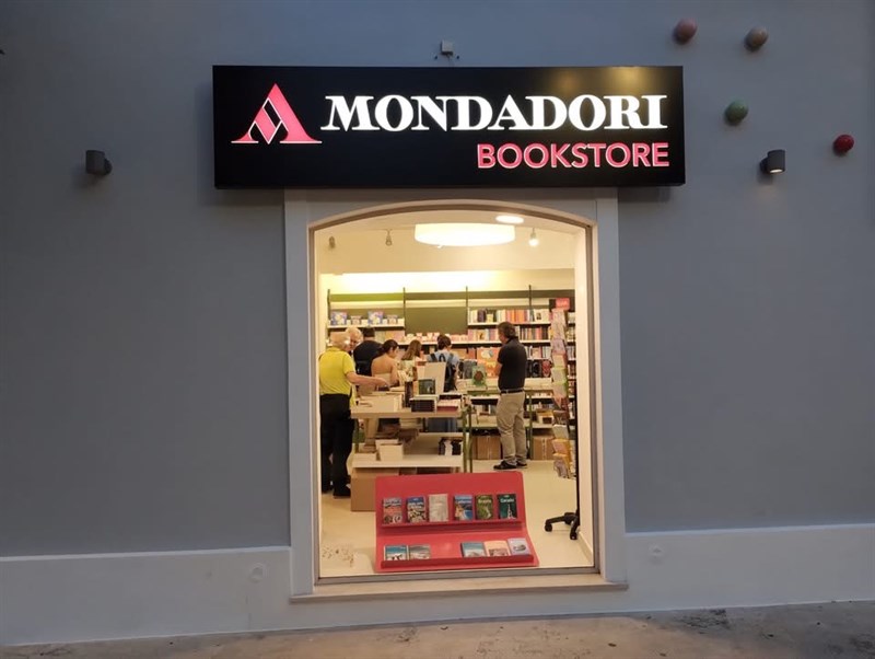 Manduria perde la libreria Mondadori: un altro colpo alla vita culturale cittadina