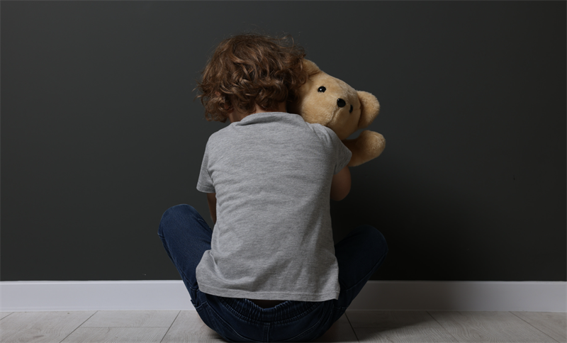 Violenza su minori Violenza su minori