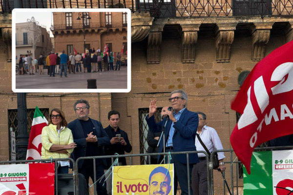Il comizio del sindaco per il Si Il comizio del sindaco per il Si