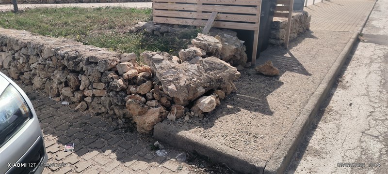 Muretto a pezzi Muretto a pezzi