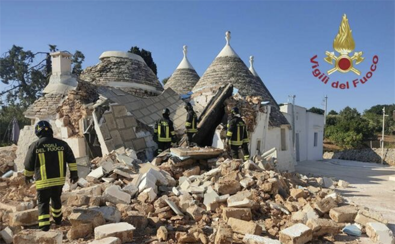 Il trullo crollato Il trullo crollato