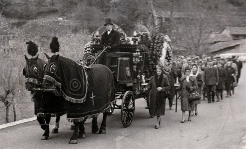 Antico corteo funebre Antico corteo funebre