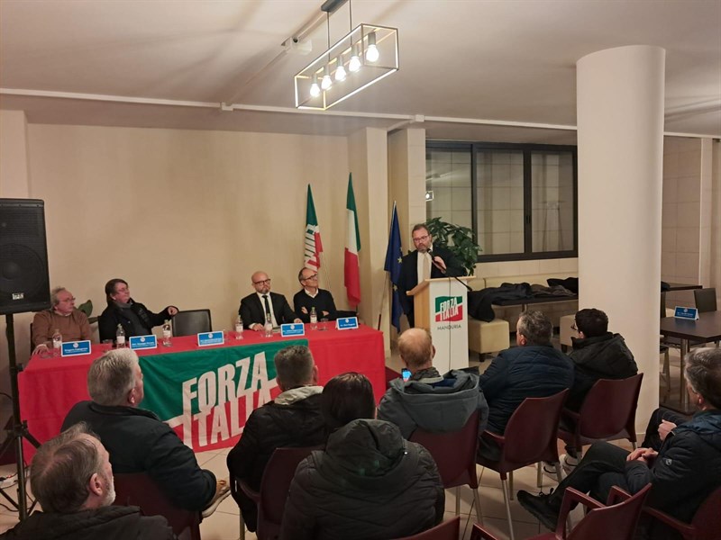 La riunione di Forza Itali La riunione di Forza Itali