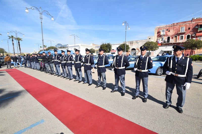 La festa della polizia a Taranto La festa della polizia a Taranto