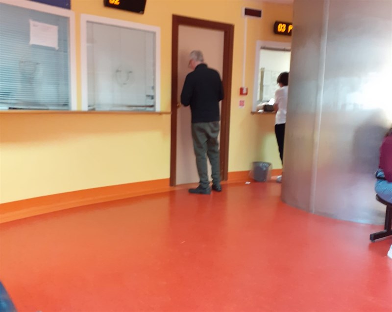 Un solo operatore, un’ora d’attesa al Cup