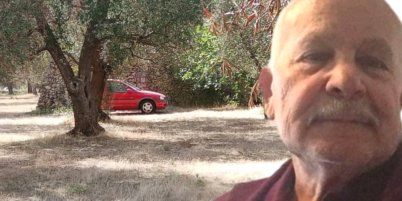 Vincenzo Dinoi e la sua auto trovata nelle campagne