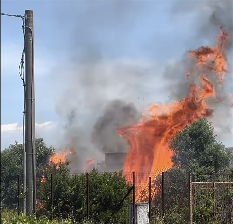 Incendio sulla via per Uggiano Montefusco [IL VIDEO]