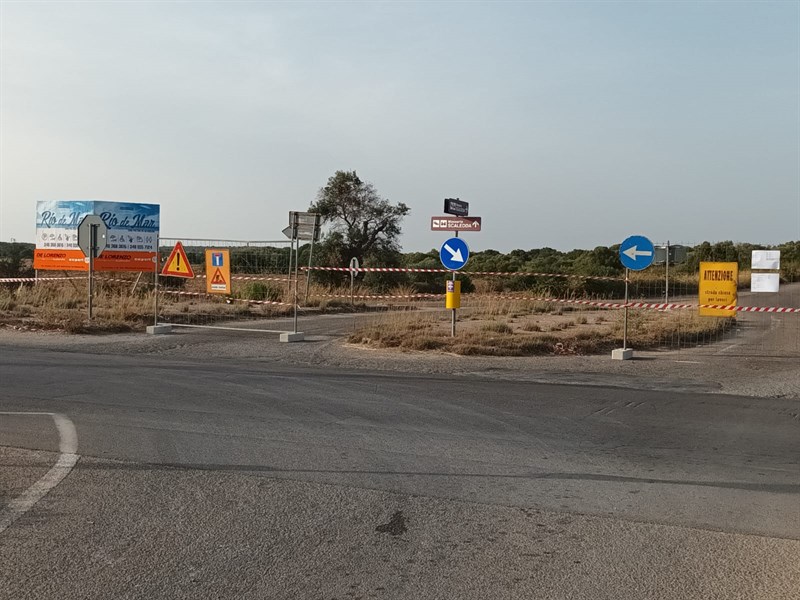 Strada sbarrata, riprendono i lavori del nuovo depuratore