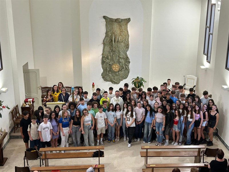 Il quartiere Santa Gemma festeggia i dieci anni di sacerdozio di don Pasquale 