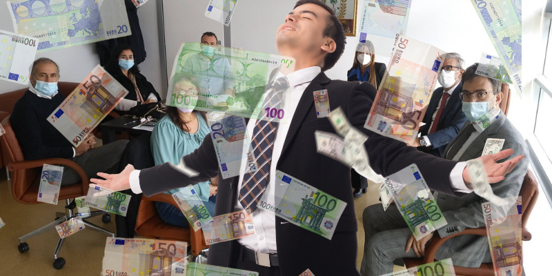 La casta si aumenta lo stipendio: al sindaco 1.100 euro al mese in più