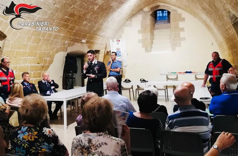 I carabinieri sventano una truffa da 10mila euro ad un'anziana di Sava