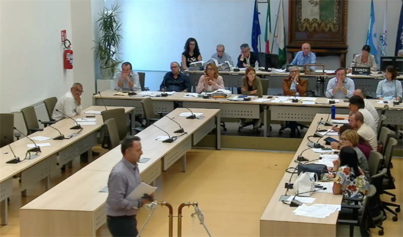Passa il Pug ma con il rischio di ricorsi: la minoranza abbandona l’aula