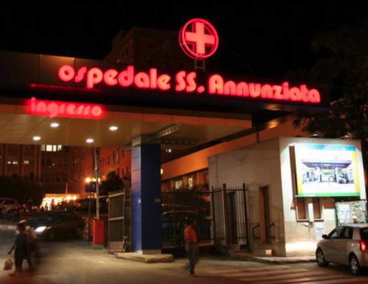 Giovane gambizzato lasciato al pronto soccorso da uno sconosciuto 