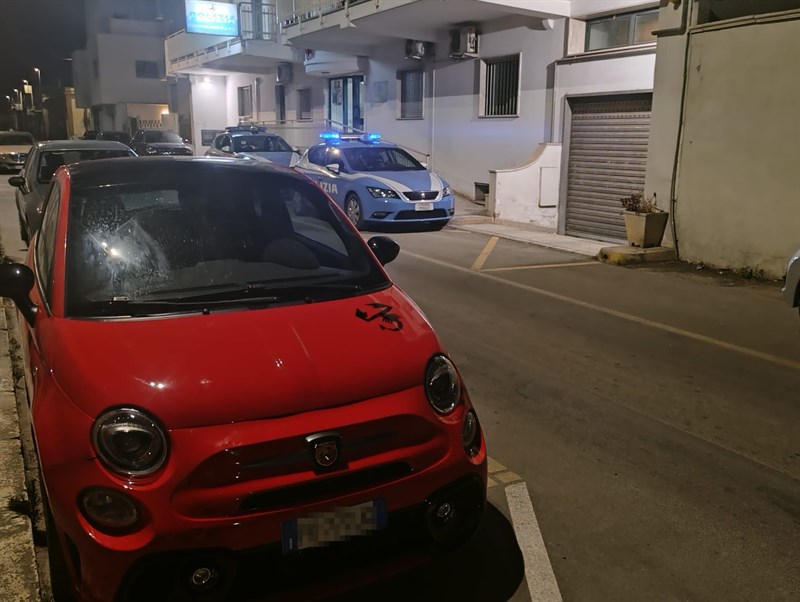 Spericolato inseguimento nella notte: era alla guida senza patente