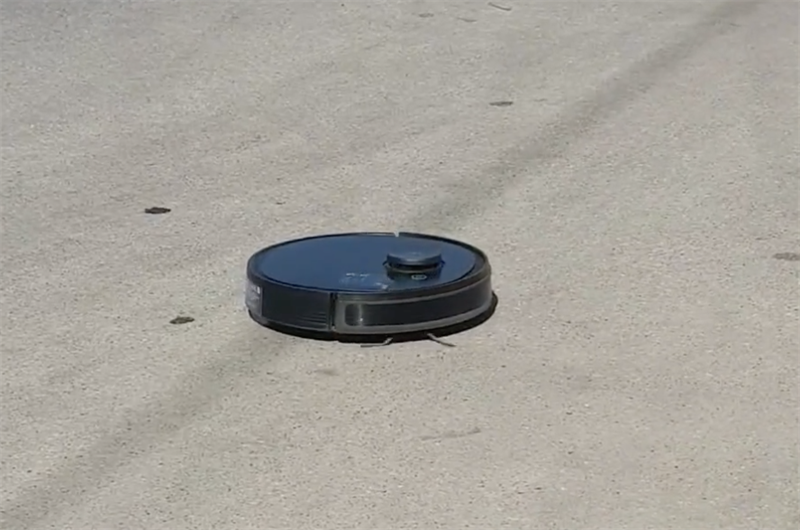 Il robot aspirapolvere Il robot aspirapolvere