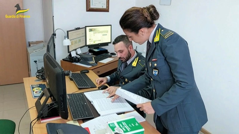 Guardia di finanza Guardia di finanza