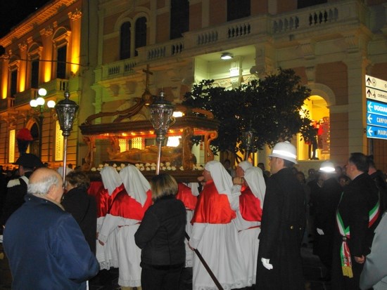 Questa sera diretta live della via crucis manduriana