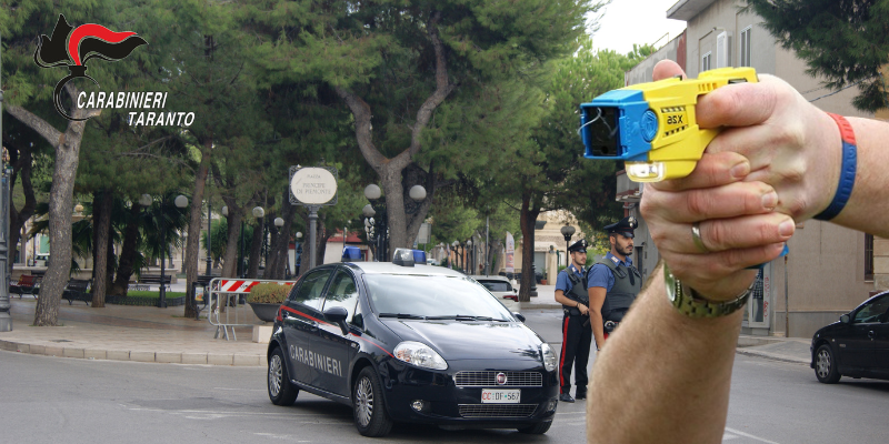 Carabinieri pistola Taser