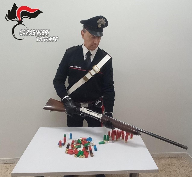 L'arma rubata
L'arma rubata