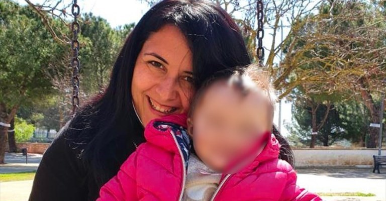 Ilaria con la sua bambina Ilaria con la sua bambina