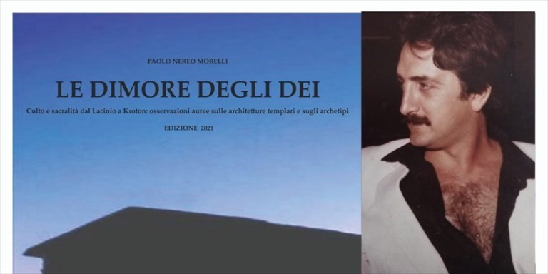 Giorgio Marrella con la copertina del libro a lui dedicato