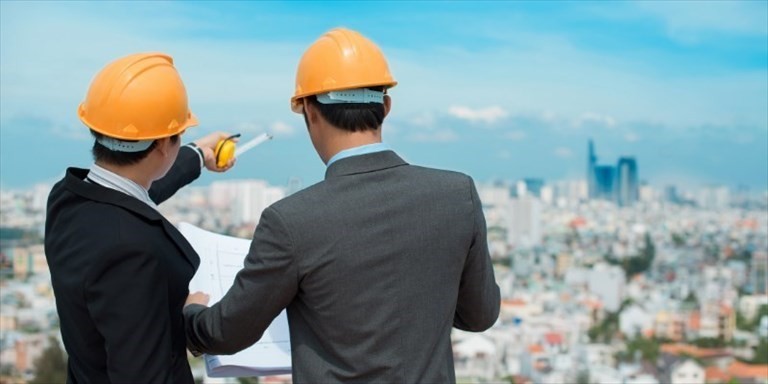 Ingegneri a lavoro Ingegneri a lavoro