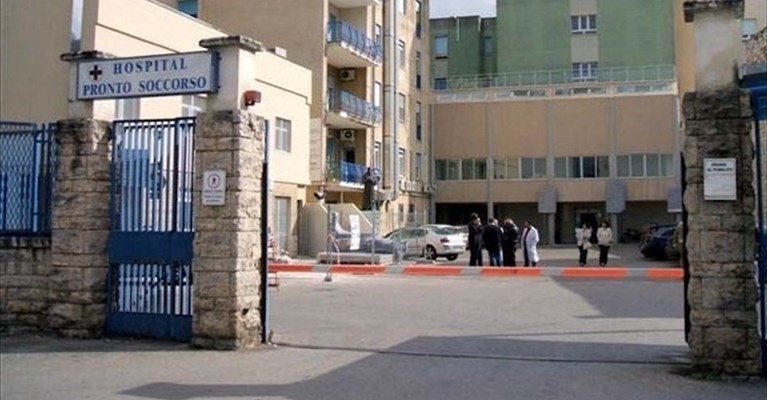 L’ospedale Giannuzzi L’ospedale Giannuzzi
