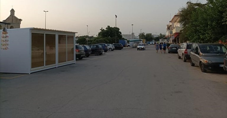 Via delle Perdonanze vuota Via delle Perdonanze vuota