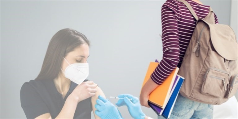 Vaccini agli studenti Vaccini agli studenti