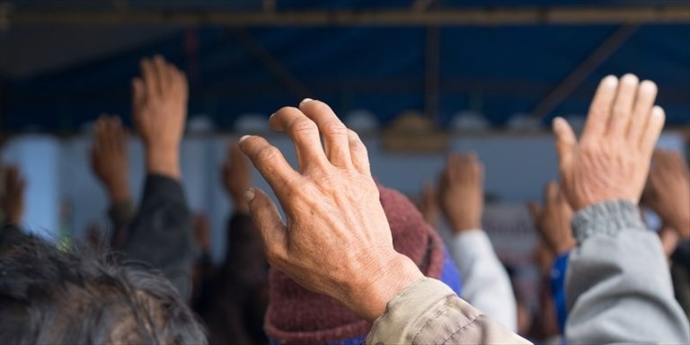 Alzata di mano Alzata di mano
