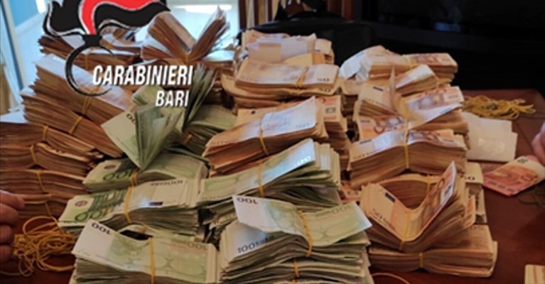 Soldi sequestrati Soldi sequestrati