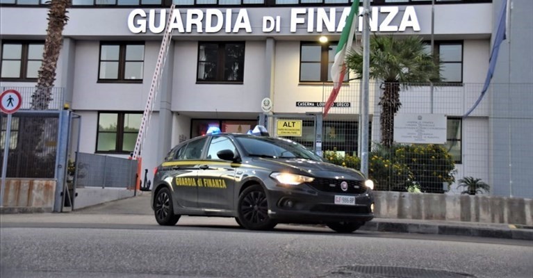 Guardia di Finanza di Taranto Guardia di Finanza di Taranto