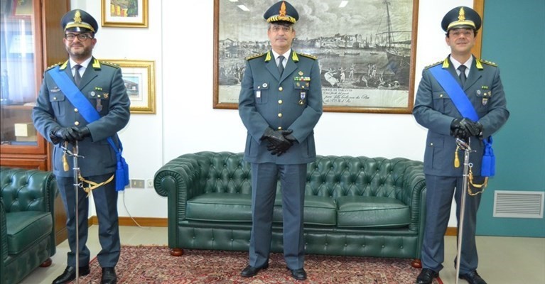 Da sinistra: il capitano Pirrò, il colonnello Dell Da sinistra: il capitano Pirrò, il colonnello Dell