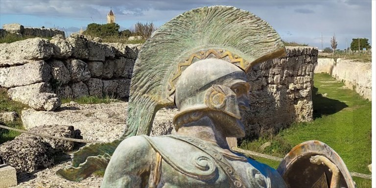 Spartani e Messapici Spartani e Messapici
