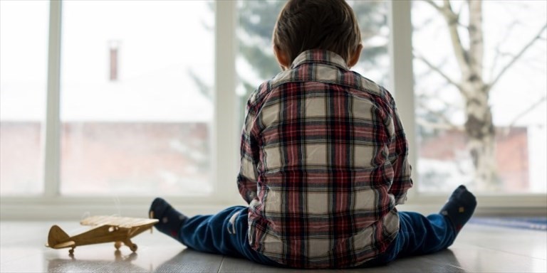 La rabbia delle mamme: l’autismo celebrato solo nei cortei