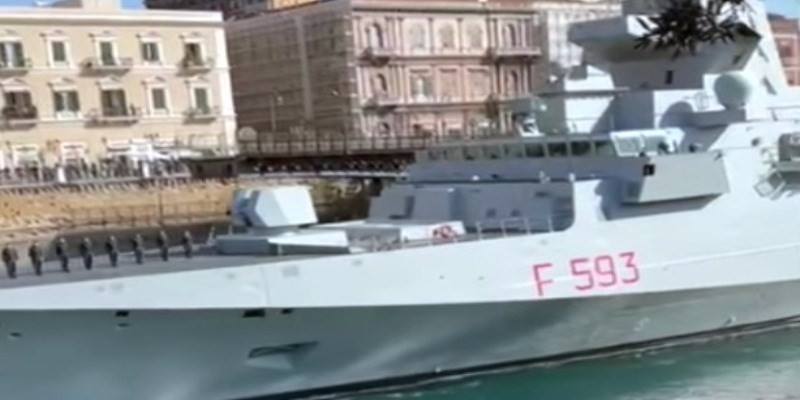 La nave nel Mar Piccolo La nave nel Mar Piccolo