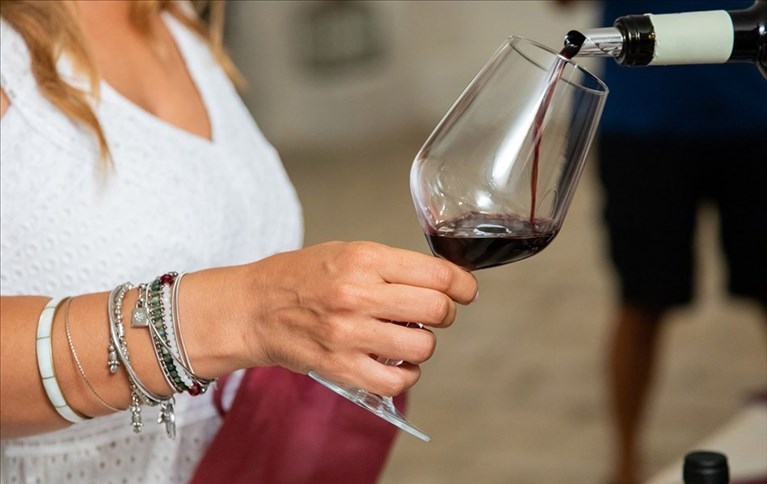 Cervello piccolo sì, ma il Primitivo di Manduria è irresistibile
