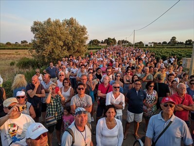 Una protesta contro il depuratore sulla costa