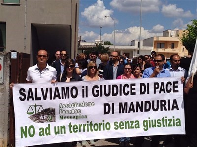 Giudice di pace addio, le colpe dei comuni