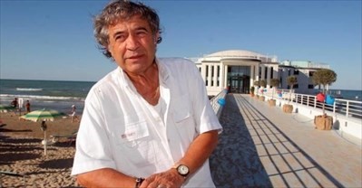 Fred Bongusto tanti anni fa a Maruggio, un tenero ricordo di Jessica Fred Bongusto tanti anni fa a Maruggio, un tenero ricordo di Jessica