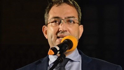 Uno, dieci, centomila Ultra Moenia. Un flop dagli occhi dell Uno, dieci, centomila Ultra Moenia. Un flop dagli occhi dell