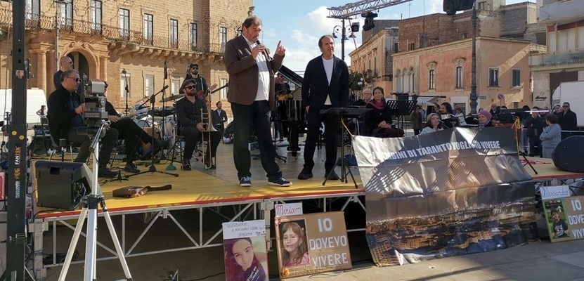 «Ferdinando Arnò è stato ammanettato perchè è onesto e solo» «Ferdinando Arnò è stato ammanettato perchè è onesto e solo»