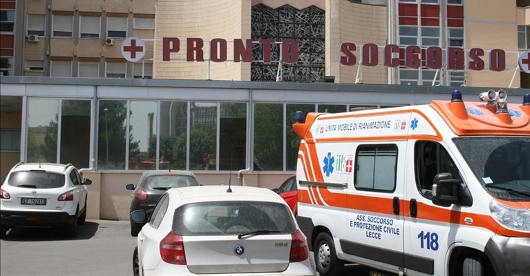 Detenuto tenta di evadere dall'ospedale Fazzi di Lecce