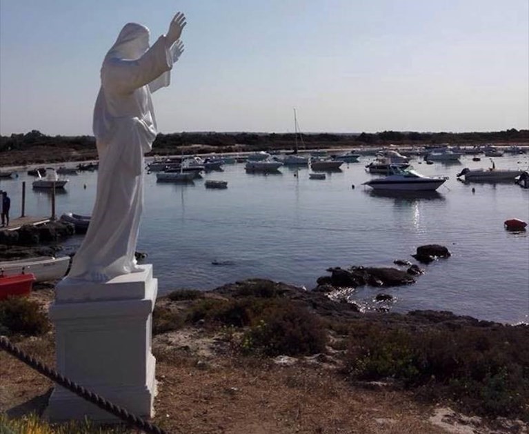 Il Cristo di Torre Colimena come l'Arcuri di Porto Cesareo