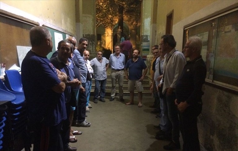 Appello degli ex "Cascina" ai dissidenti: «Sospendete la sfiducia»